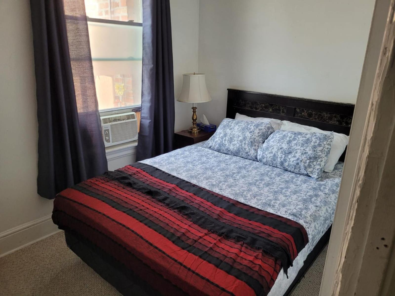 Cozy Downtown Two Bedrooms Free Parking Kingston Eksteriør bilde